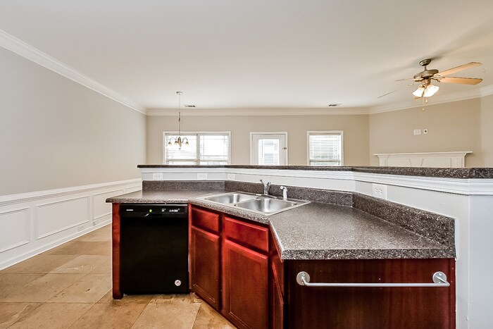 Building Photo - 1630 Yukon Ct