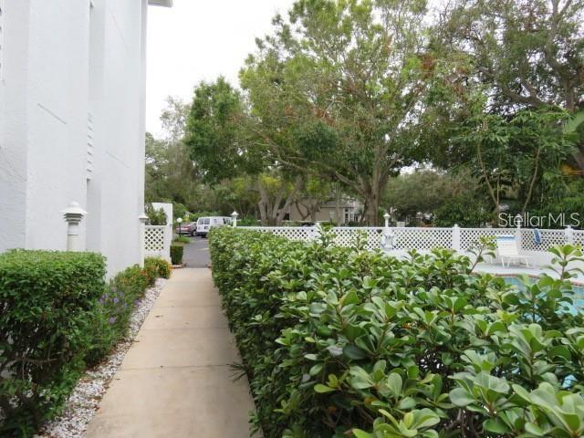 Building Photo - 6304 Pointe W Blvd W