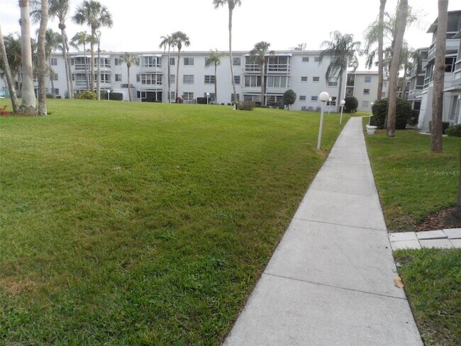 Building Photo - 5955 Palm Ln