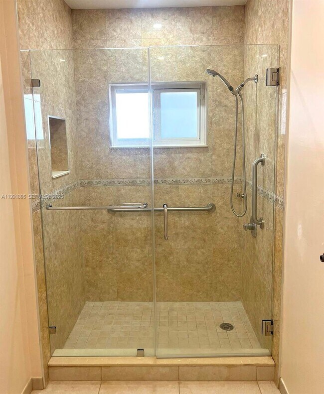 Building Photo - 8899 NW 176th Ln