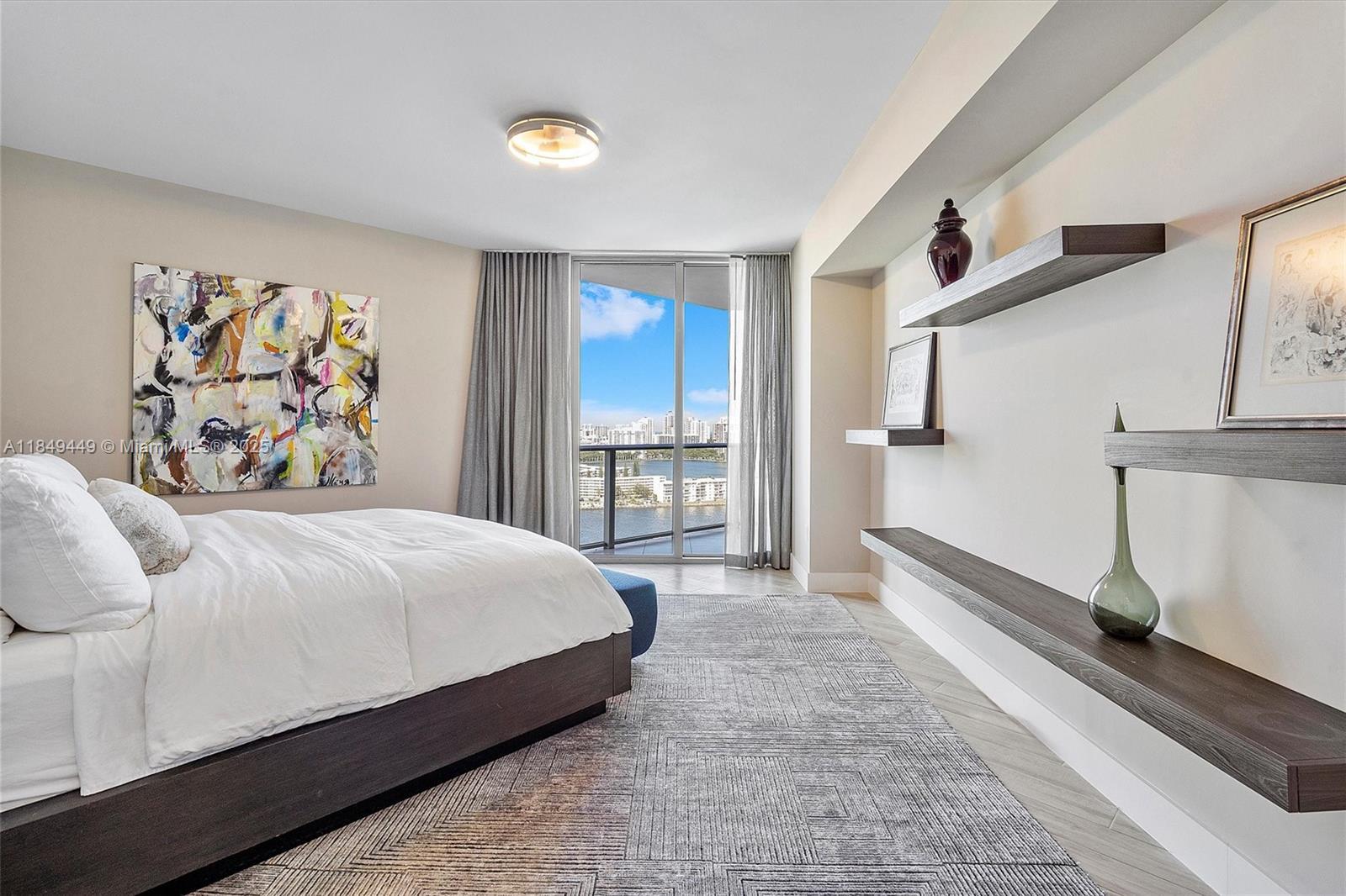 Building Photo - 17301 Biscayne Blvd