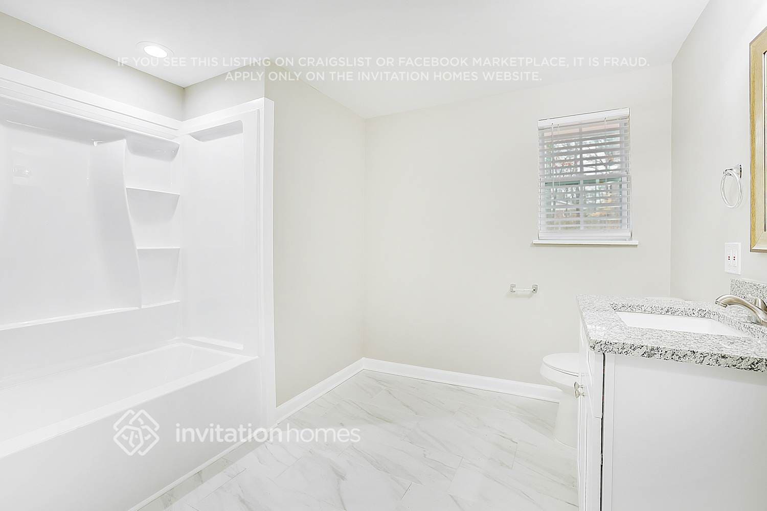 Building Photo - 4930 Springbrook Dr