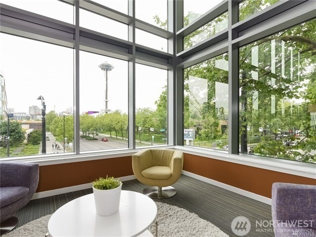 Building Photo - 501 Roy St