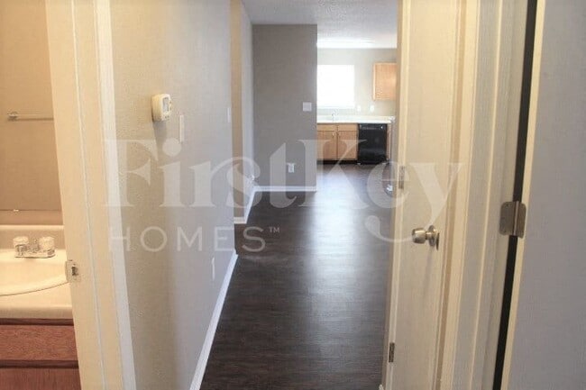 Building Photo - 2640 Branigan Creek Blvd