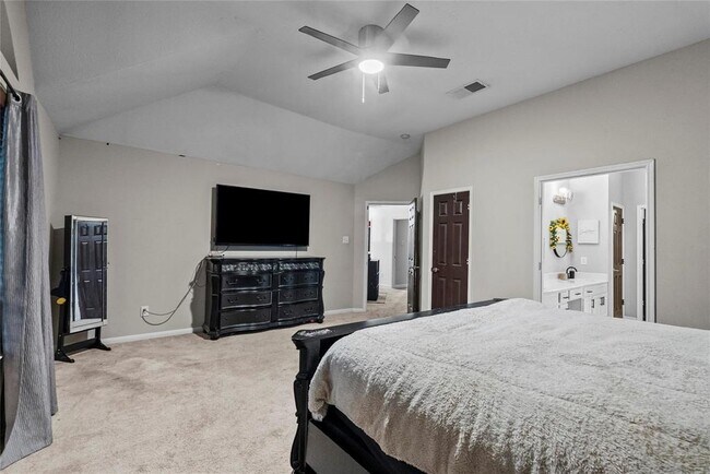 Building Photo - 3131 Bay Spring Dr