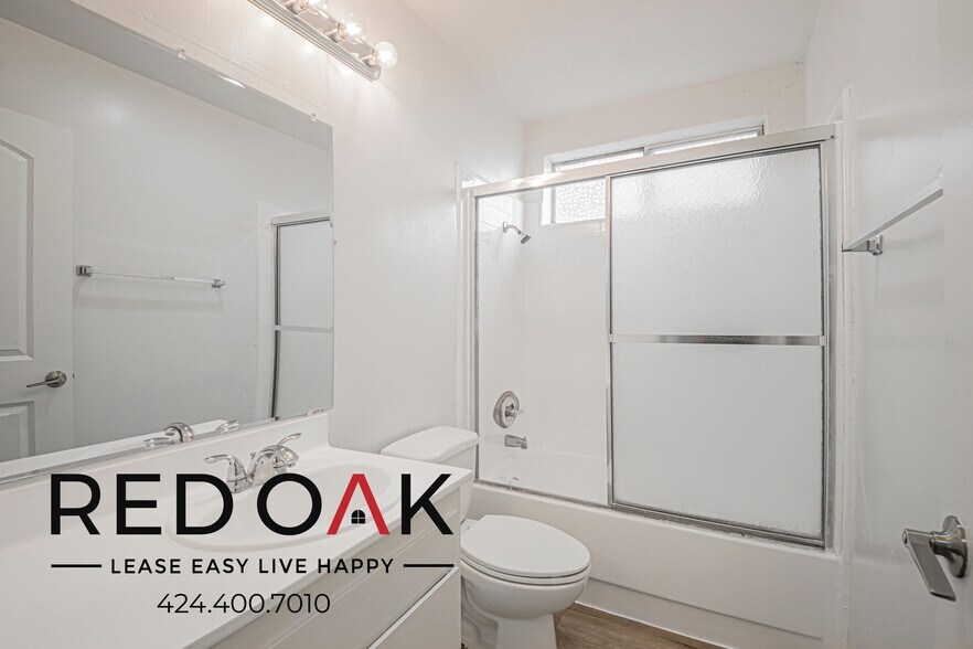 Building Photo - 915 N Wilton Pl