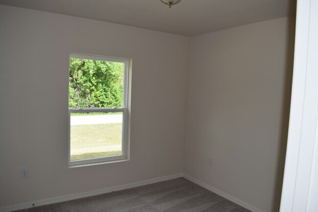 Building Photo - 12481 Mizell Ave