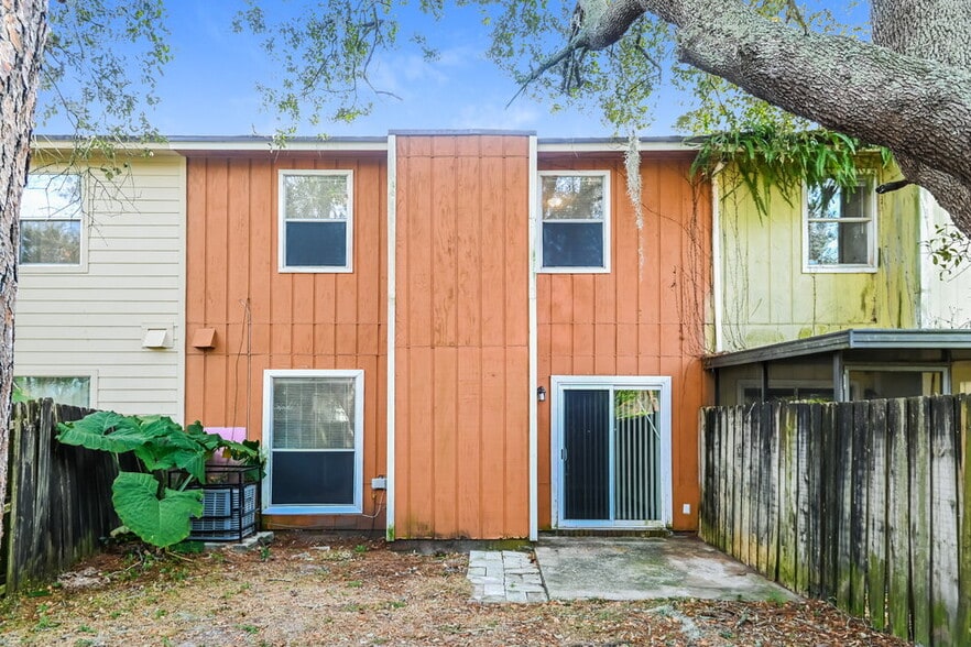 Building Photo - 11702 Tanager Dr
