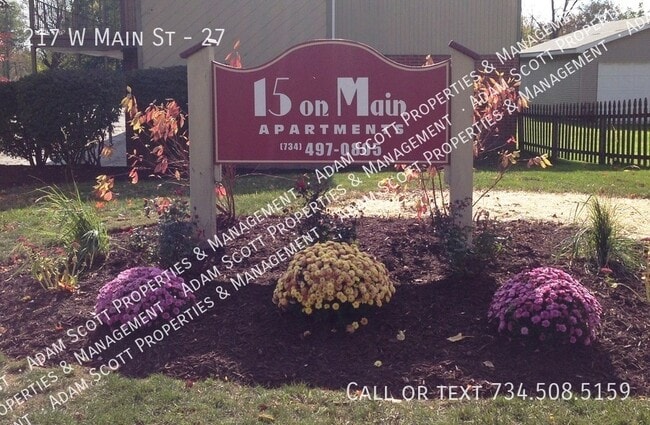 Building Photo - 217 W Main St