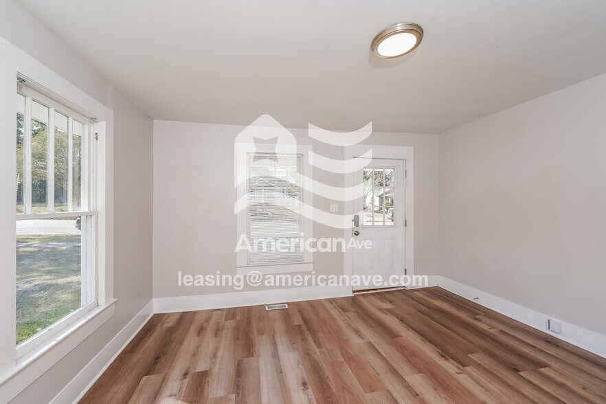 Building Photo - 1220 Ford Ave