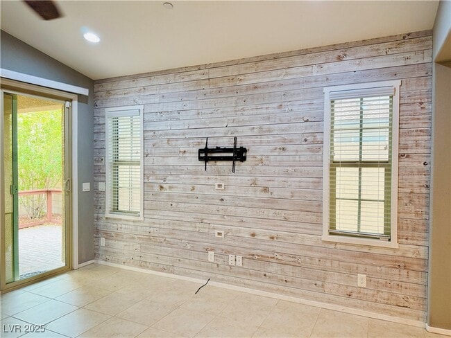 Building Photo - 253 Kindly Way