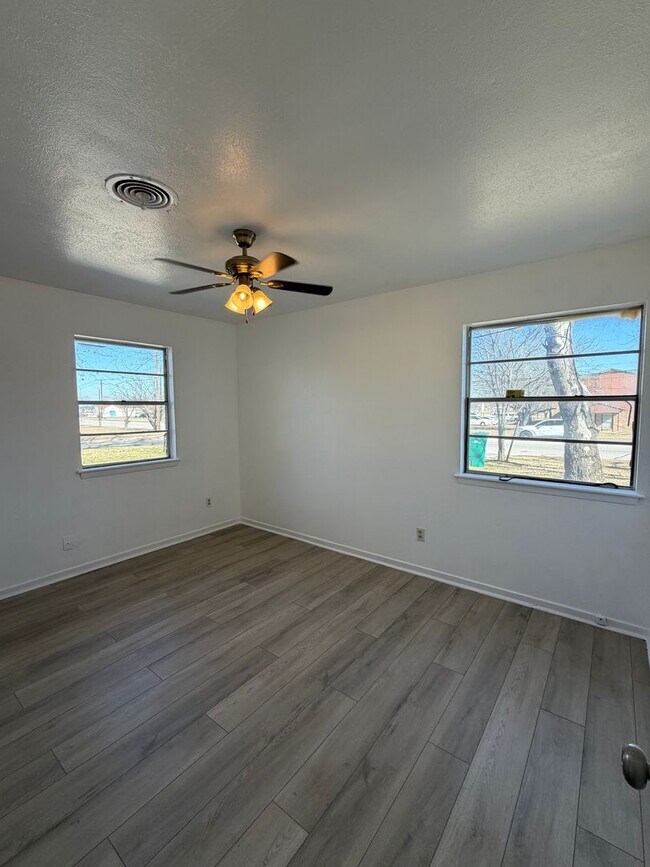 Building Photo - Fantastic Corner Lot Home in Harker Heights