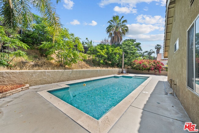 Primary Photo - 25626 Vespucci Ave
