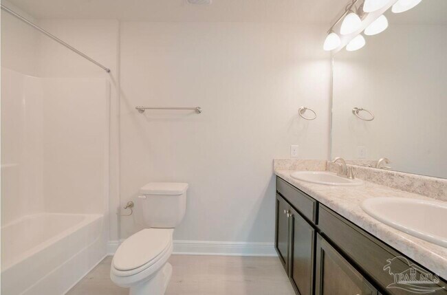 Building Photo - 395 Hilburn Ln