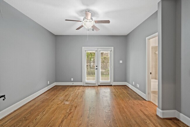 Building Photo - 2429 Beall St