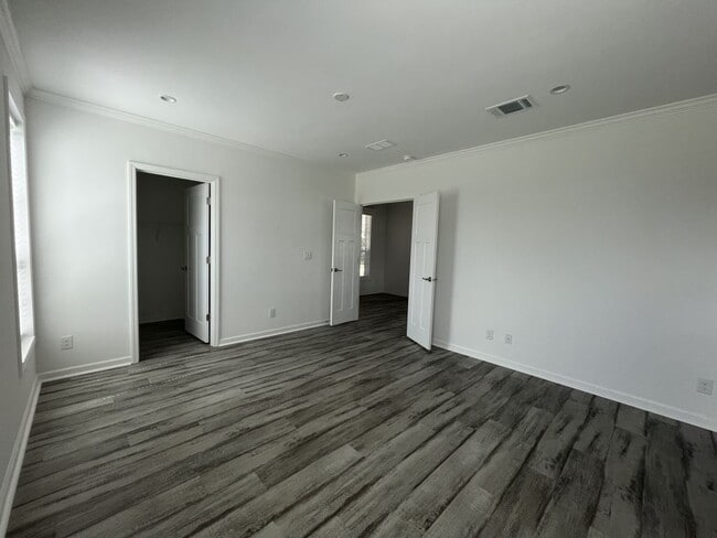 Building Photo - 245 Bimini Cay Cir