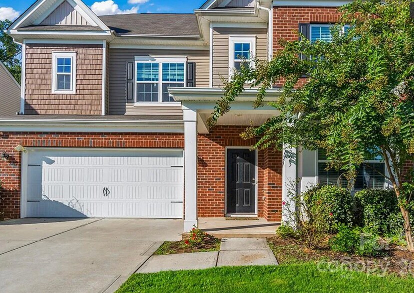 Building Photo - 10323 Rutledge Ridge Dr NW