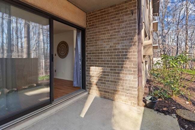 Building Photo - 6071 Majors Ln