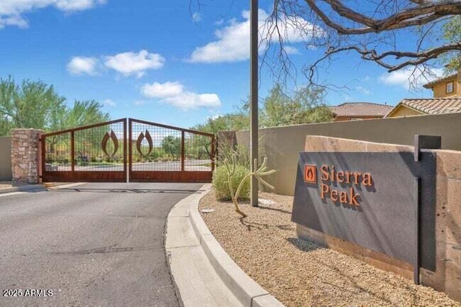 Building Photo - 3941 E Cat Balue Dr