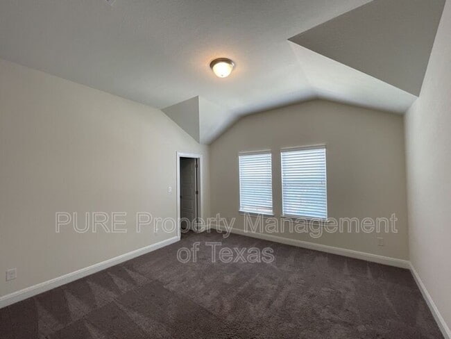 Building Photo - 716 Expedition Way