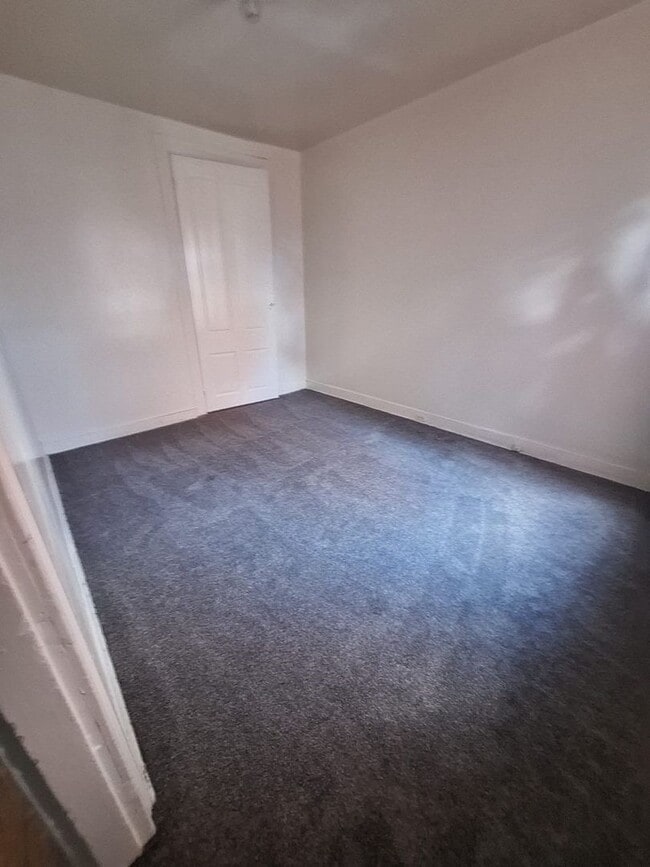 Building Photo - Fantastic 3 bedroom house in York