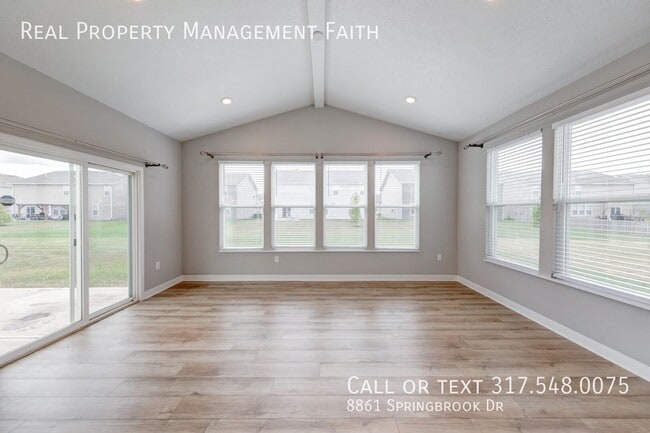 Building Photo - 8861 Springbrook Dr