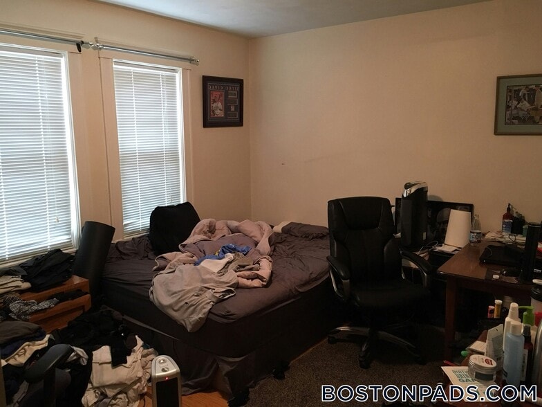 Building Photo - 124 Nonantum St