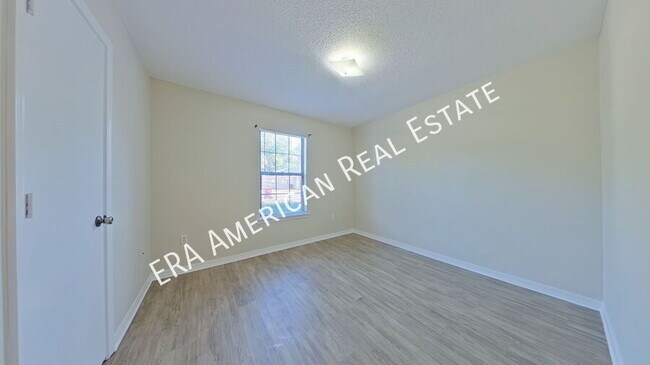 Building Photo - 122 Patton St