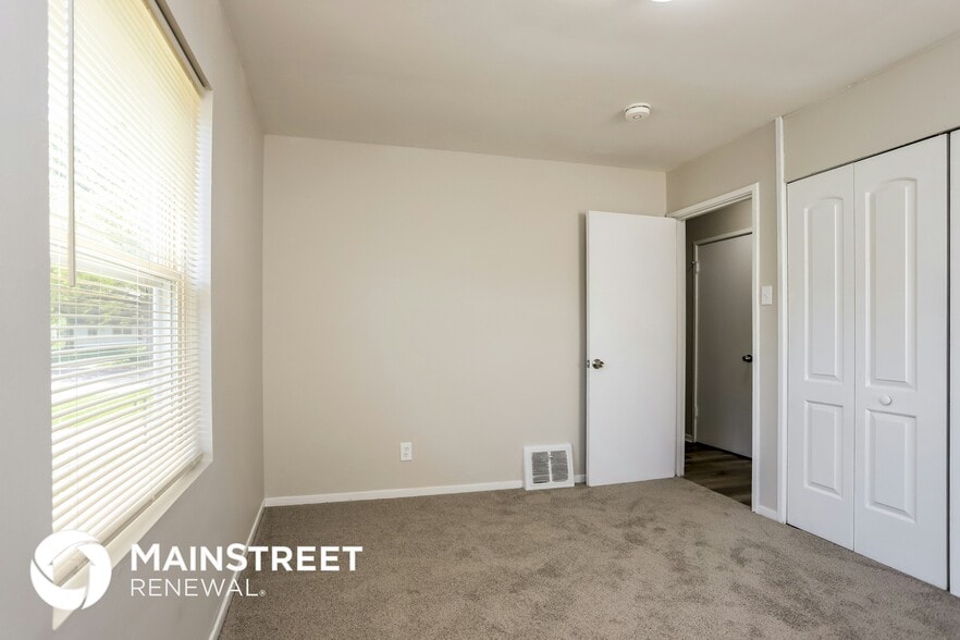 Building Photo - 10309 Galloway Dr