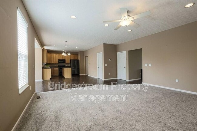Building Photo - 1875 Prairie Clover Dr