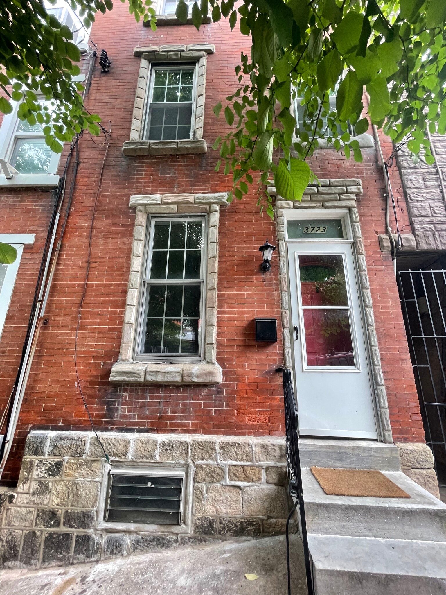 Building Photo - 3723 Stanton St