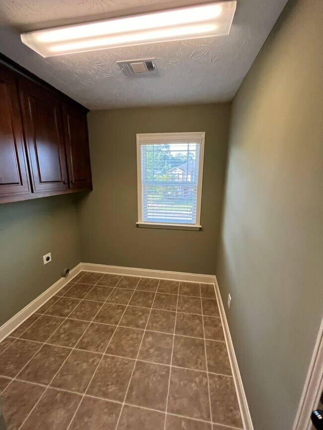 Building Photo - 1247 Cottage Pointe Ct