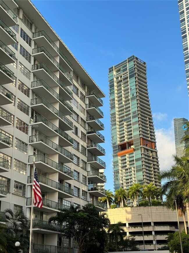 Building Photo - 1408 Brickell Bay Dr