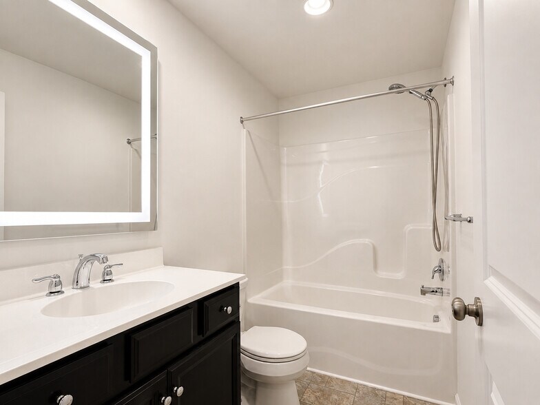 Building Photo - 708 Mayer Pl