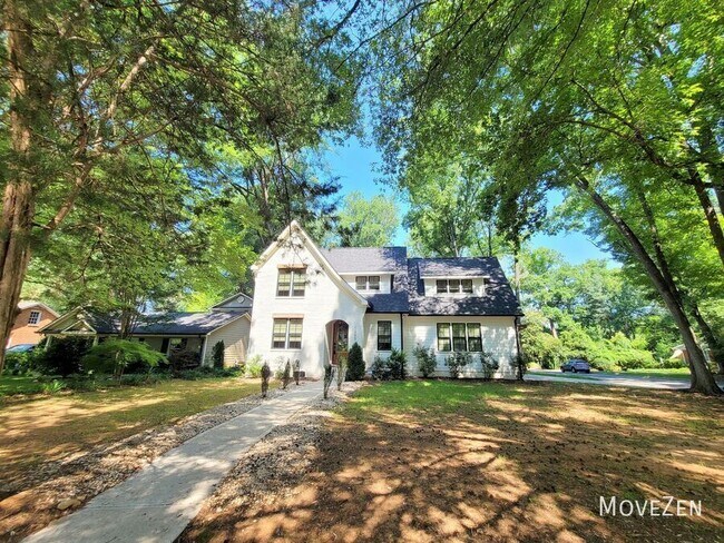 Building Photo - 1265 Pinecrest Ave