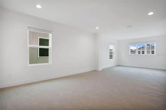 Building Photo - 7842 Syracuse Dr