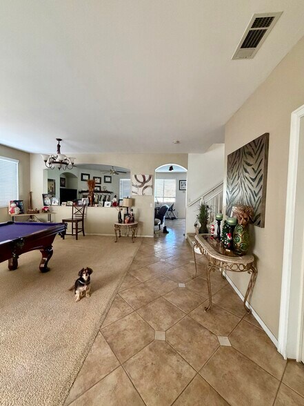 Building Photo - 10095 Kings Ct