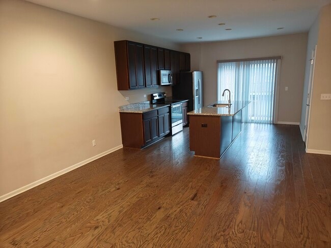 Building Photo - 47663 Alden Terrace N