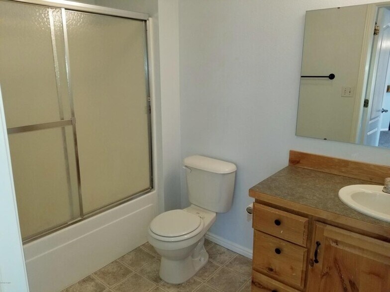 Building Photo - 1797 Fox Bay Dr