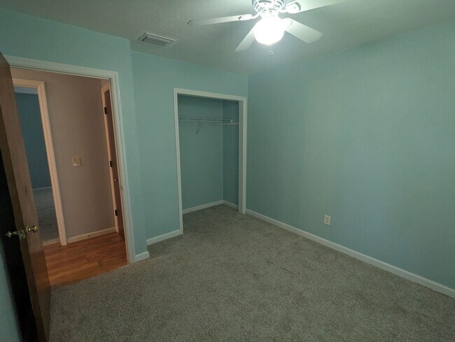 Building Photo - 4256 Carrington Ct