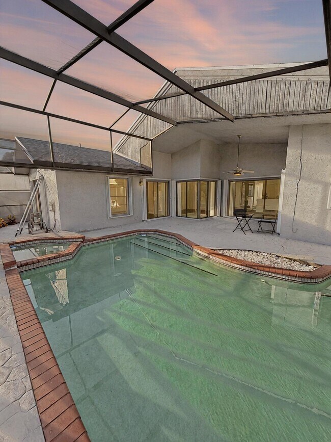 Building Photo - 11508 Clear Creek Pl