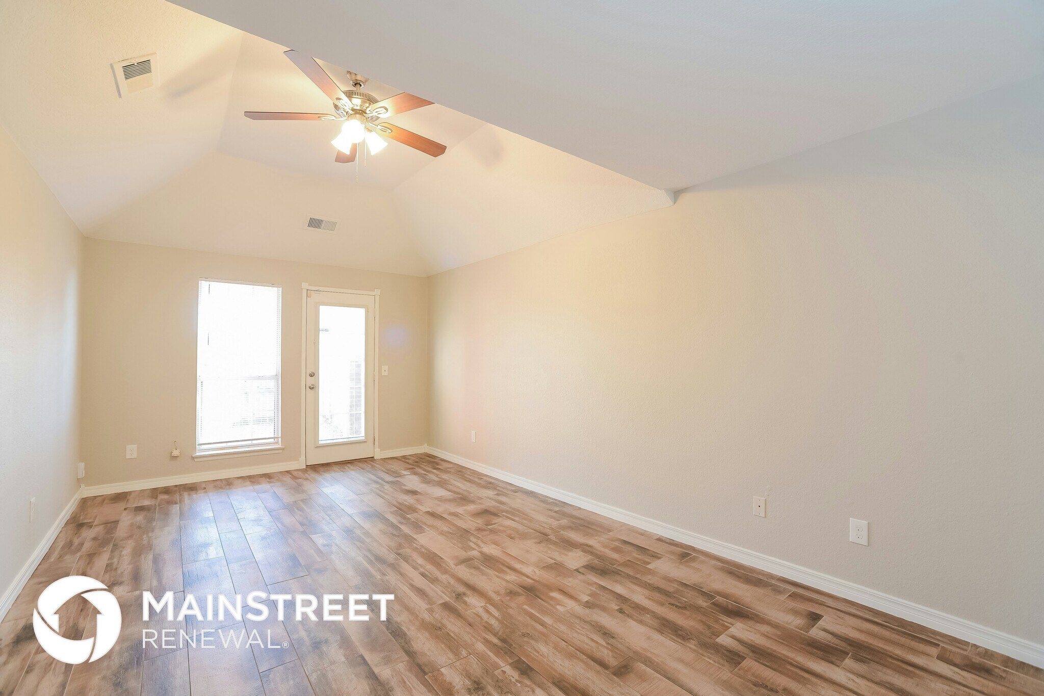 Building Photo - 2604 Briarcliff Dr