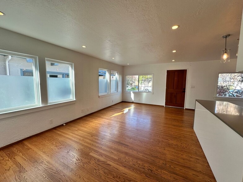 Building Photo - 1380 Hearst Ave