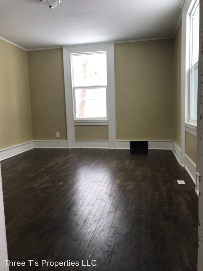 Building Photo - 5 br, 2 bath House - 119 E. Oliver Street