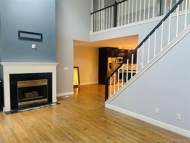Building Photo - 113 Alicia Dr