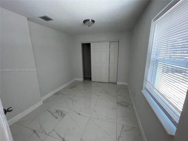Building Photo - 6801 SW 13th Terrace