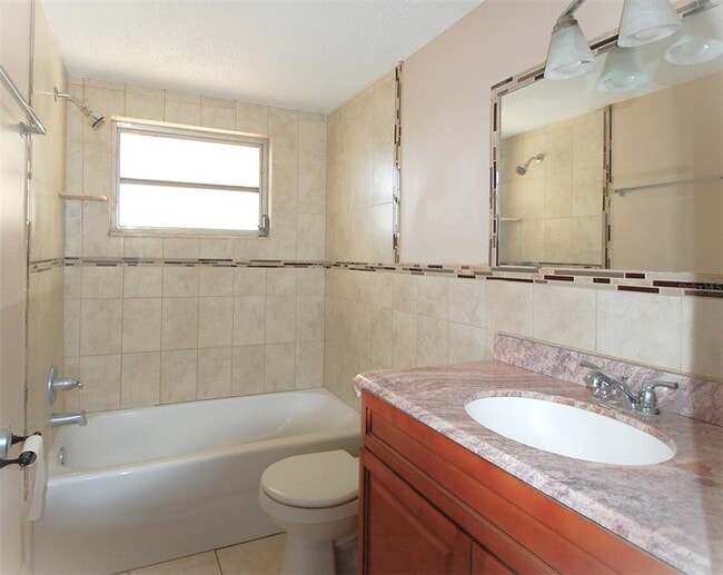 Building Photo - 7814 Topay Ln