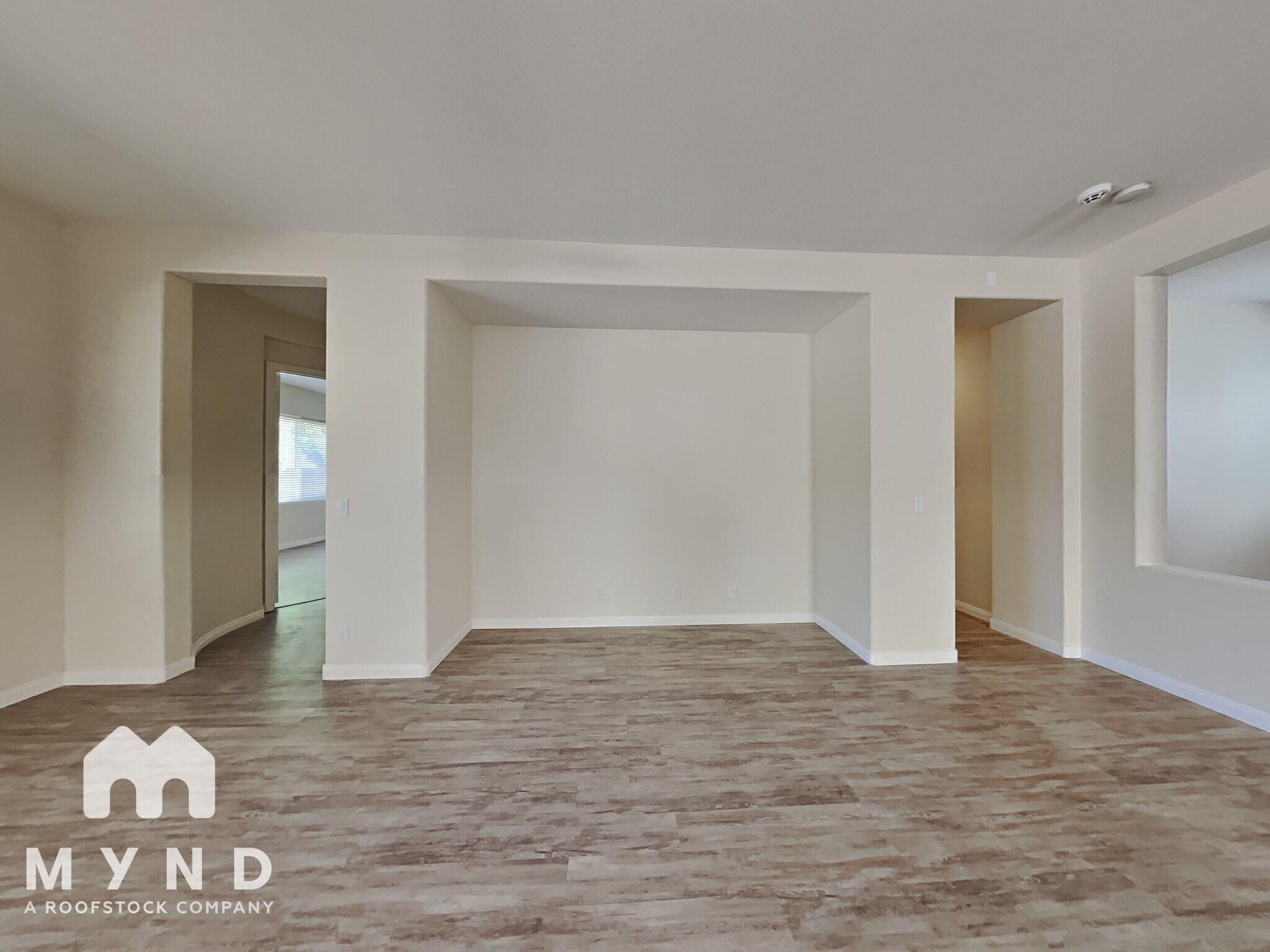 Building Photo - 6524 Greenlet Ave