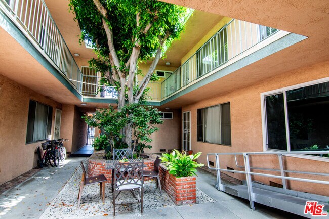 Building Photo - 4358 Berryman Ave