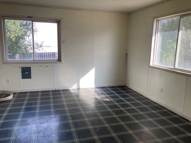 Building Photo - 411 N Shady Bend Rd